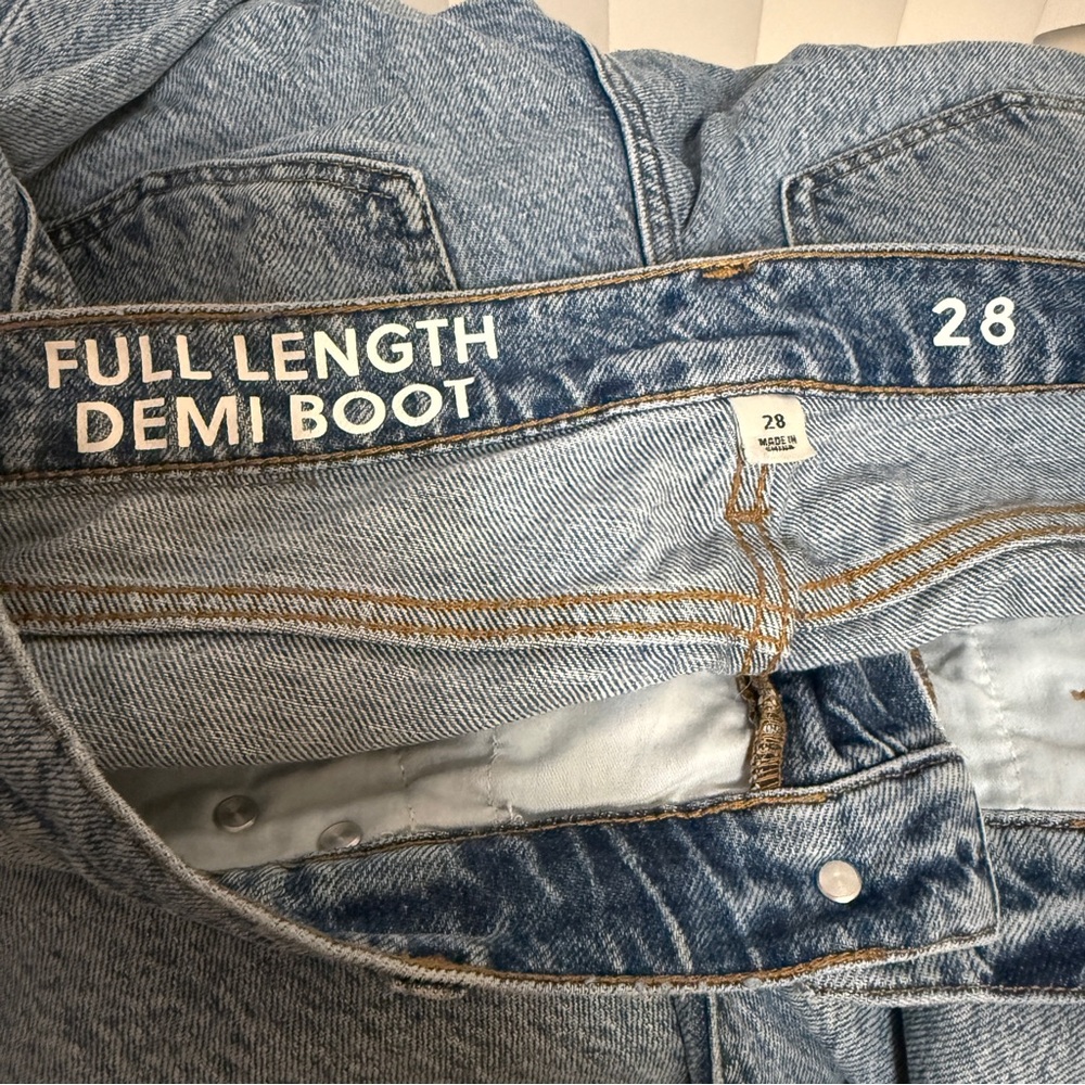 J. Crew Full-length demi-boot jean in Light Indigo wash Sz 28 - Picture 8 of 10